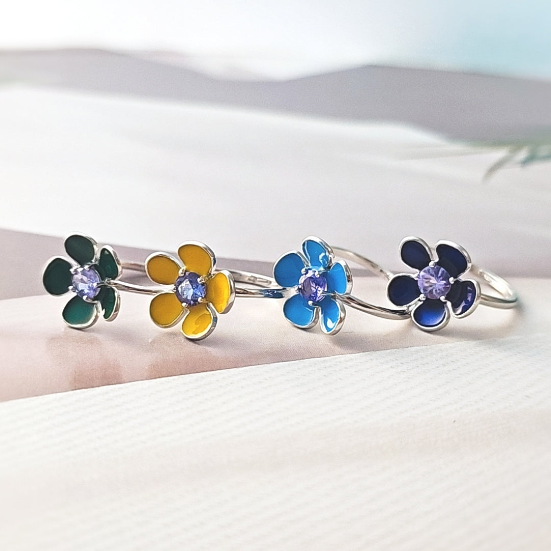 Silver Ratnapushpa Ring with Tanzanite and Enamel
