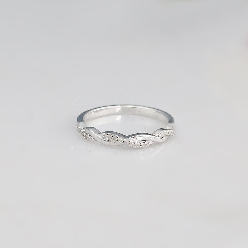 Silver Vritti Ring – Dainty Stacking & Promise Ring