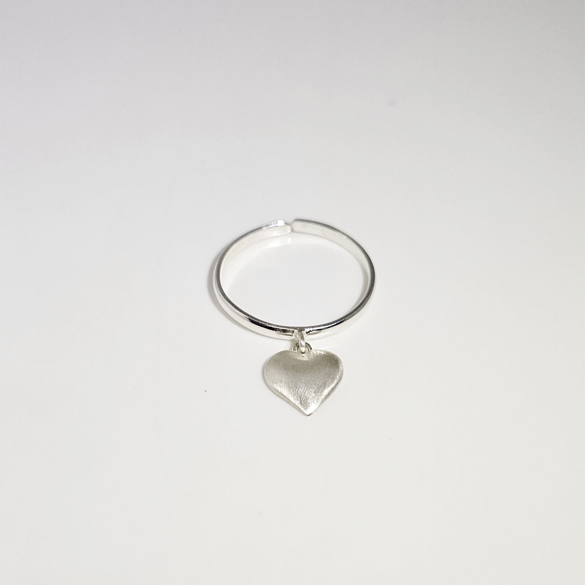 Hanging heart ring in 925 silver