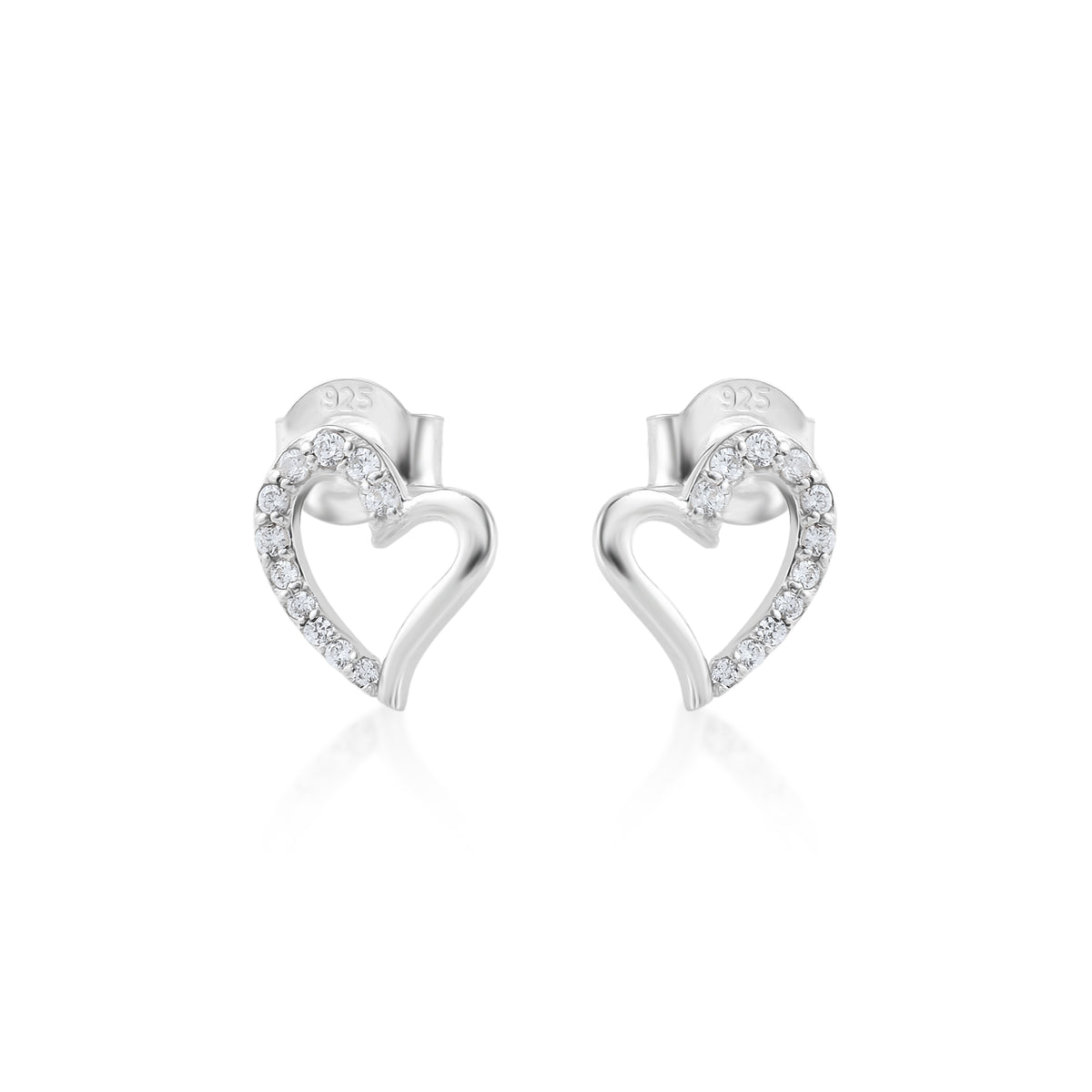 Delicate heart studs in 925 silver