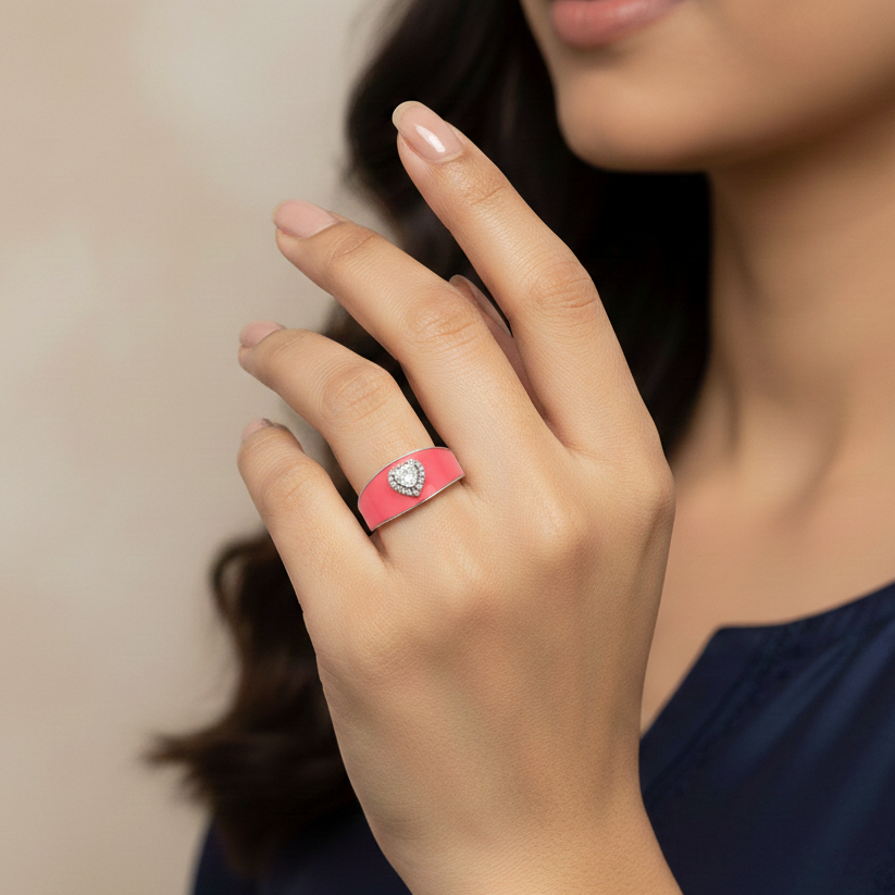 Cupid’s glow statement ring in 925 silver