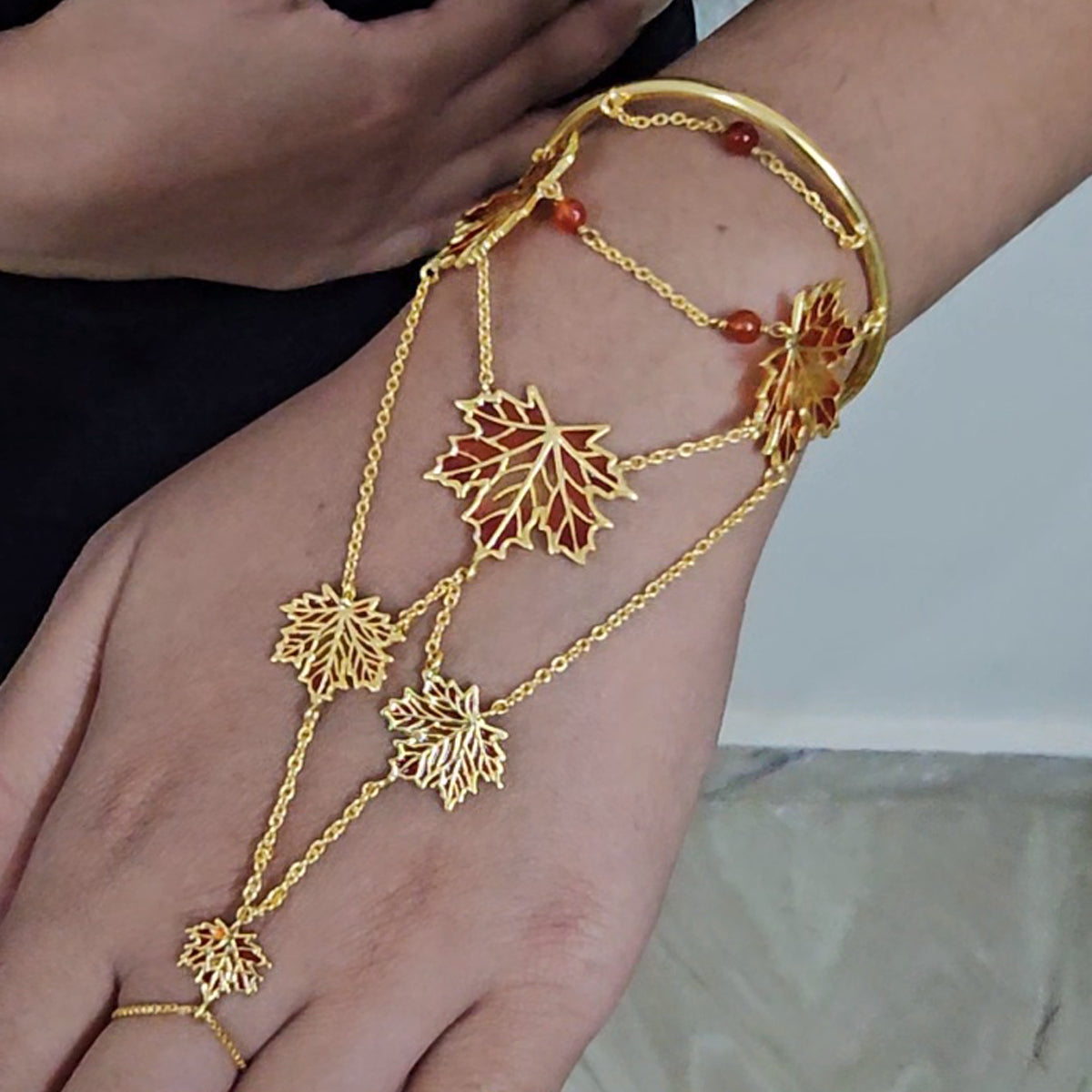 Maples hathfool bracelet