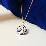 Load image into Gallery viewer, Shiny Flower Power Necklace
