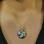 Load image into Gallery viewer, Shiny Flower Power Necklace
