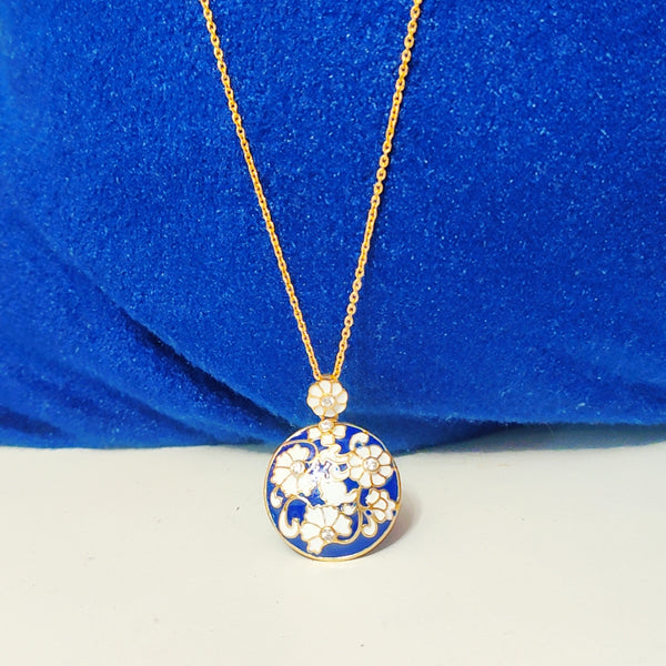 Shiny Flower Power Necklace