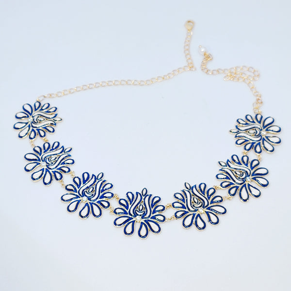 Paisley affair collar necklace
